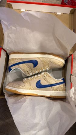 Nike dunk low premium - size 10 - Montreal bagel sesame