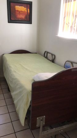 Hospital bed with full auto-control functions