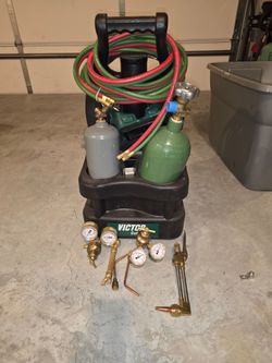 Welding and cutting torch set for HVAC Brazing