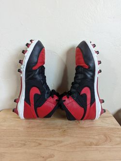 Nike Air Jordan 1 Mid TD Cleats Bred Football AR5604-061  display picture 2