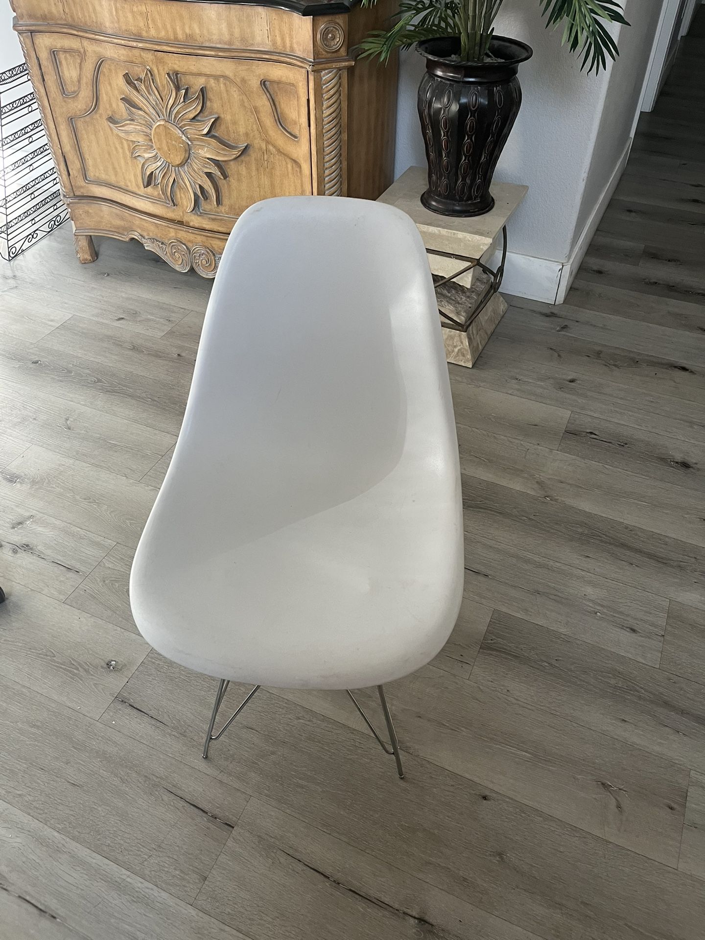 Vanity Chair 