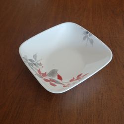 Corelle Kyoto Leaves 9” Square Serving Bowl Japanese Red Gray USA. Made 
in USA, it is 9x9", 2.5" tall. Weight 1lb plus shipping materials.
Pre-owned,