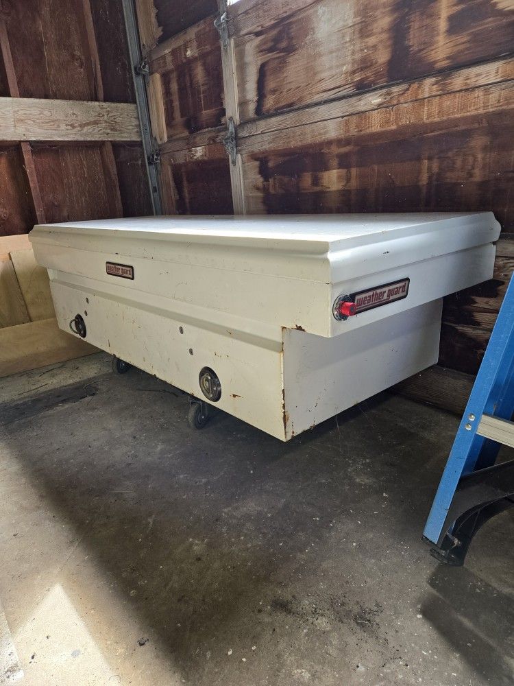Weather Guard XL Full Size Tool Box 