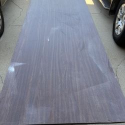 Folding table