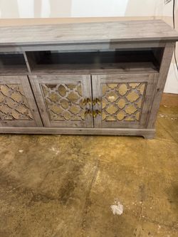 Tv stand