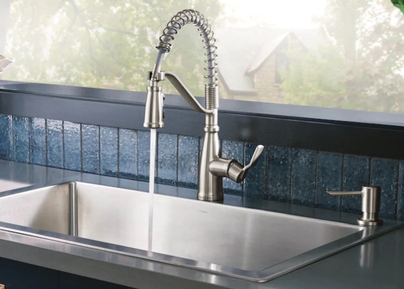 Moen Nolia Spot Resist Stainless Single Handle Deck-mount Pre-rinse Kitchen Faucet with Sprayer 1821