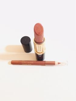Estée Lauder lipstick & lip pencil lot