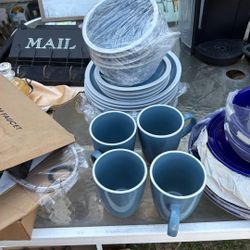Blue Ceramic Plate Set