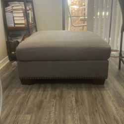 Large Thomasville Ottoman 