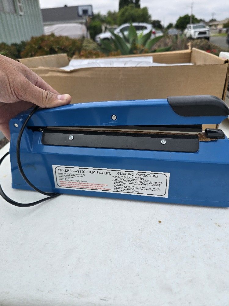 Plastic Sealer