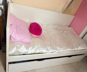 twin bed corner frame with, book case and pull out bed