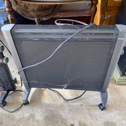 DeLonghi Convection Panel Heater, Full Room Quiet portable electric heater  