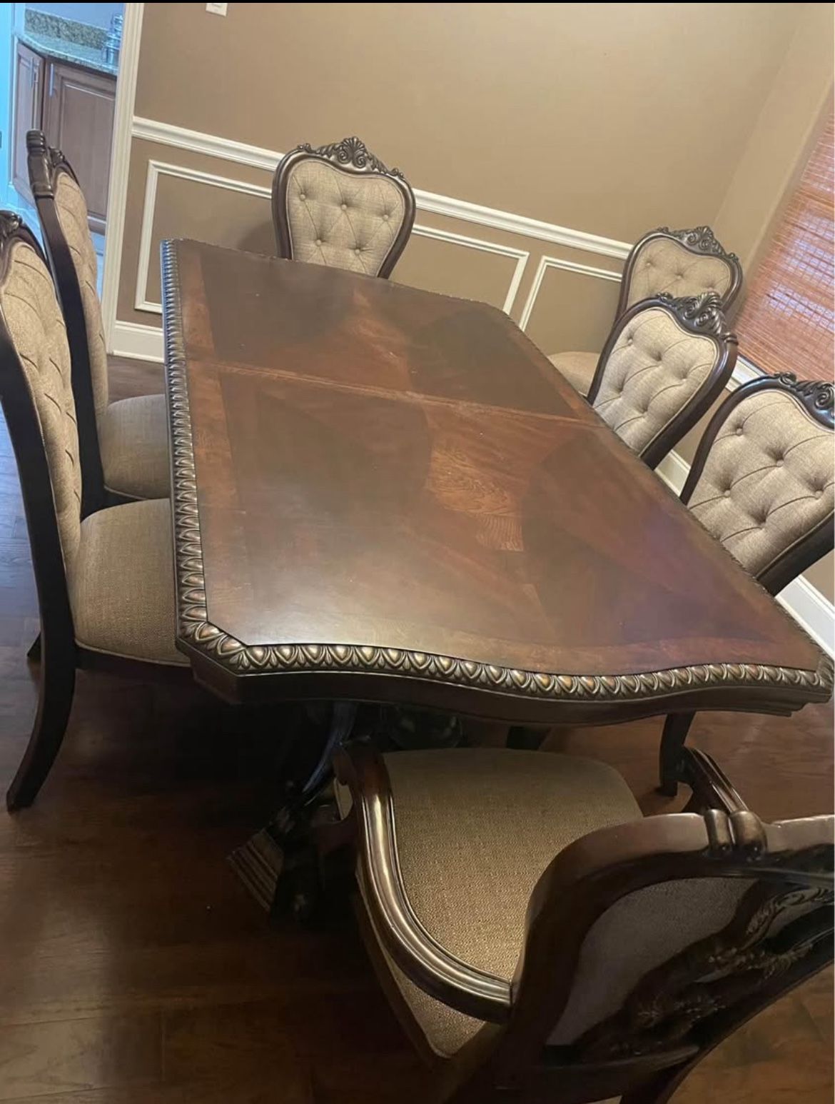 Bonaventure Park Cherry Extendable Double pad Dining set