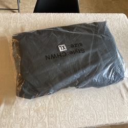 Cold storage black Zip up 