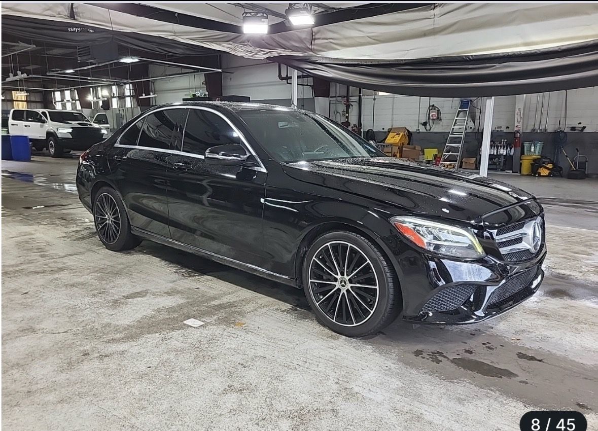 2019 Mercedes-Benz C 300