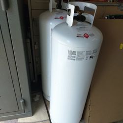 Full Propane Tanks