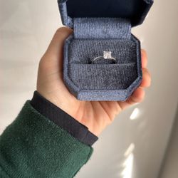 Moissanite Ring In White Gold Sz 7