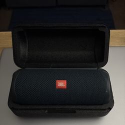 JBL flip 5 speaker