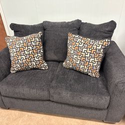 Wixon Loveseat By Signature Designs 