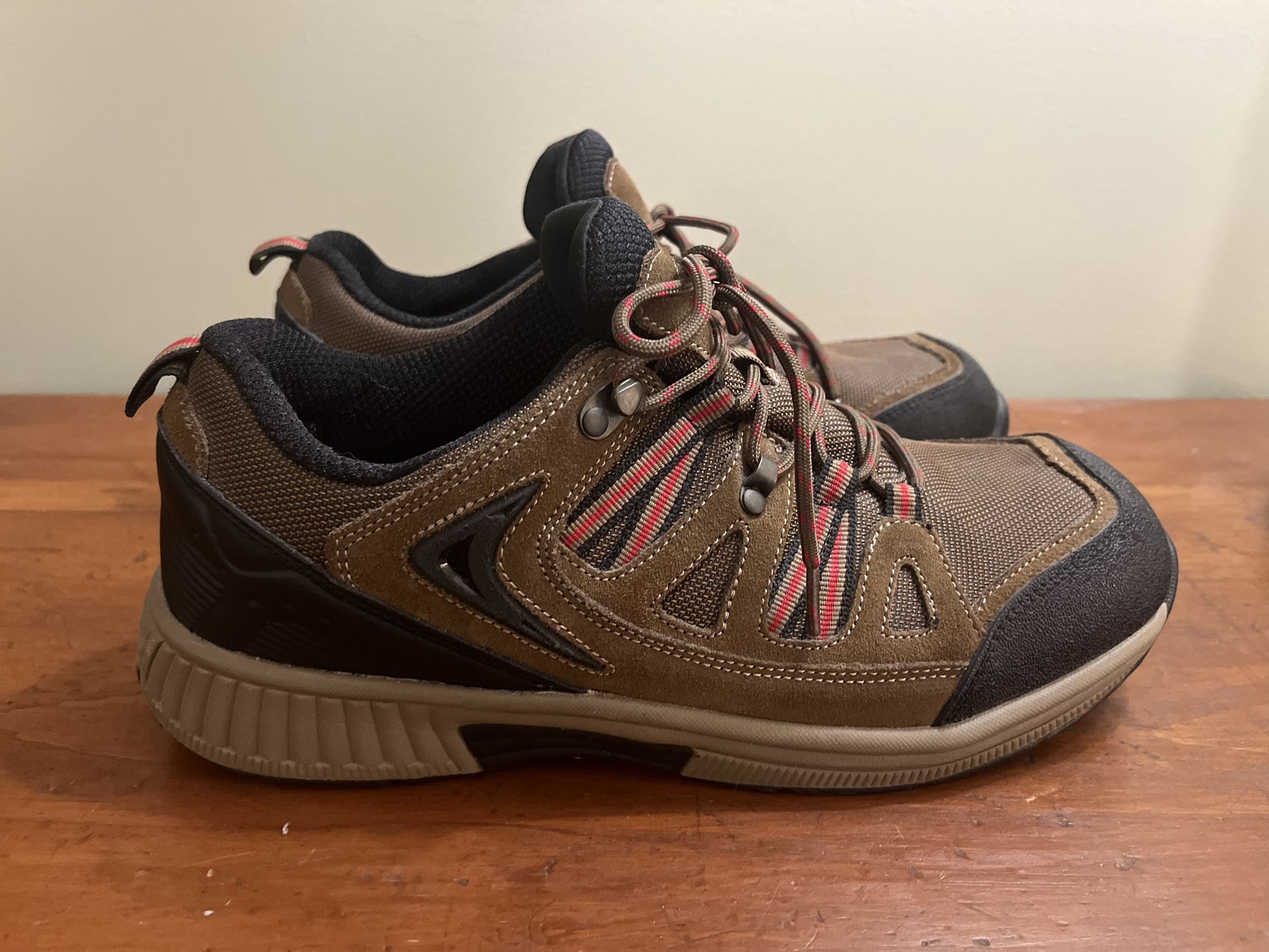 Orthofeet Sorento 642 Hiking Shoes, Men’s 10.5 4E, Leather Comfort Orthopedic