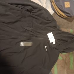 brand new women's sports sweatshirt is xxl