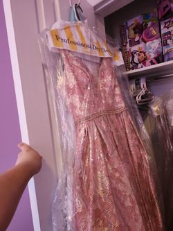 PICK UP ONLY Rose gold sweet 16/quinceañera dress