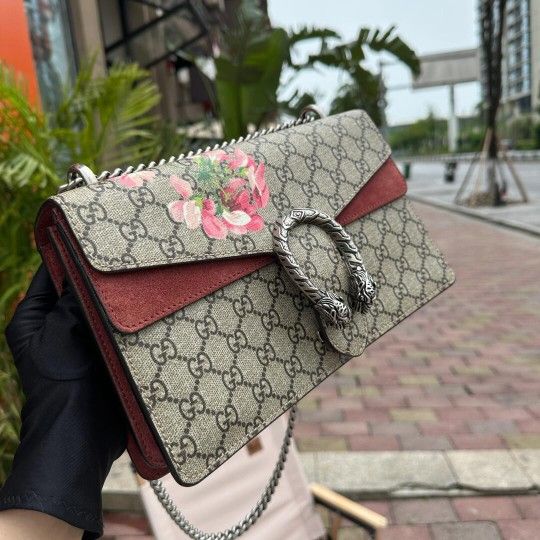 𝐆𝐮𝐜𝐜𝐢 Dionysus Blooms Rose Beige Gg Canvas Shoulder Bag