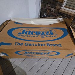 whirlpool jacuzzi tub / Bath