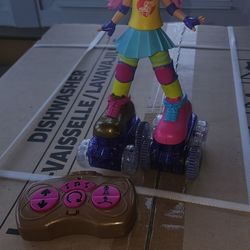 Girls Skates Interchangeable/ Roller Riley Remote Control Doll