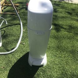 Diaper Genie Complete