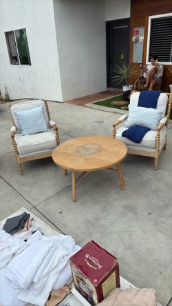 2 chairs and table