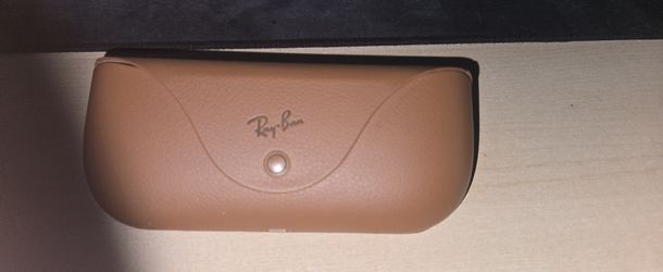 Rayban Gen 1 Rectangular Case 40 Firm