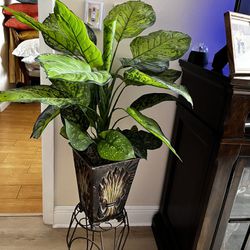 Fake Plant With Base