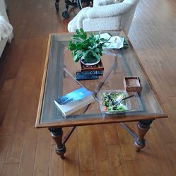 Entertainment center