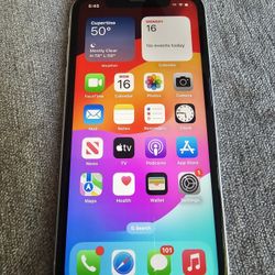 iPhone XR 64GB T-Mobile Unlocked Like New