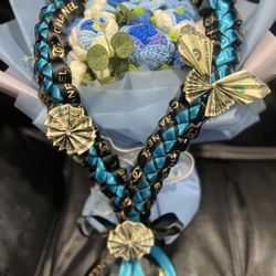 graduate  leis