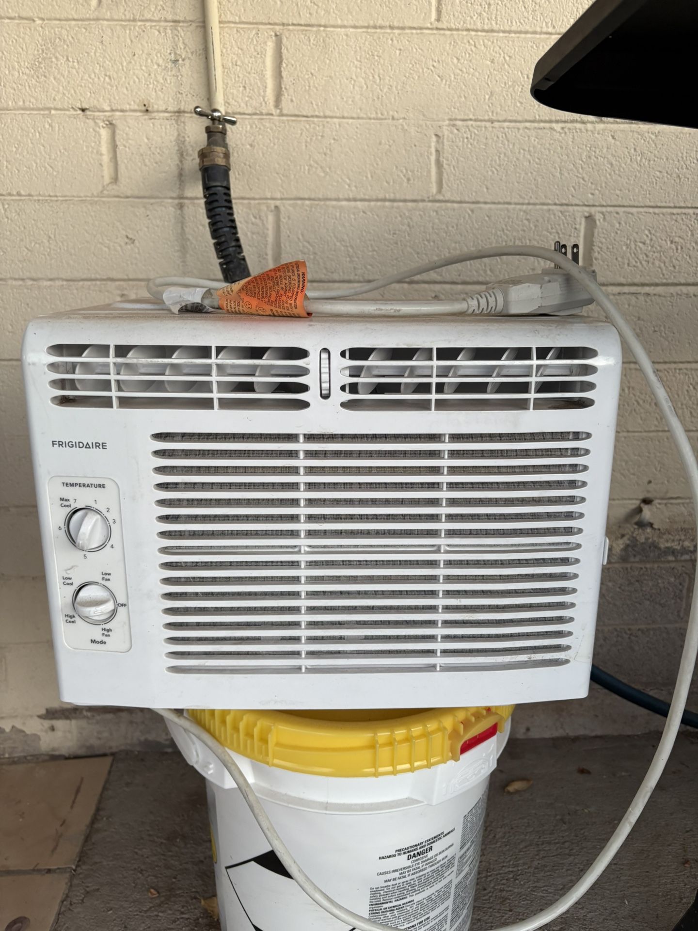 frigidaire window ac unit