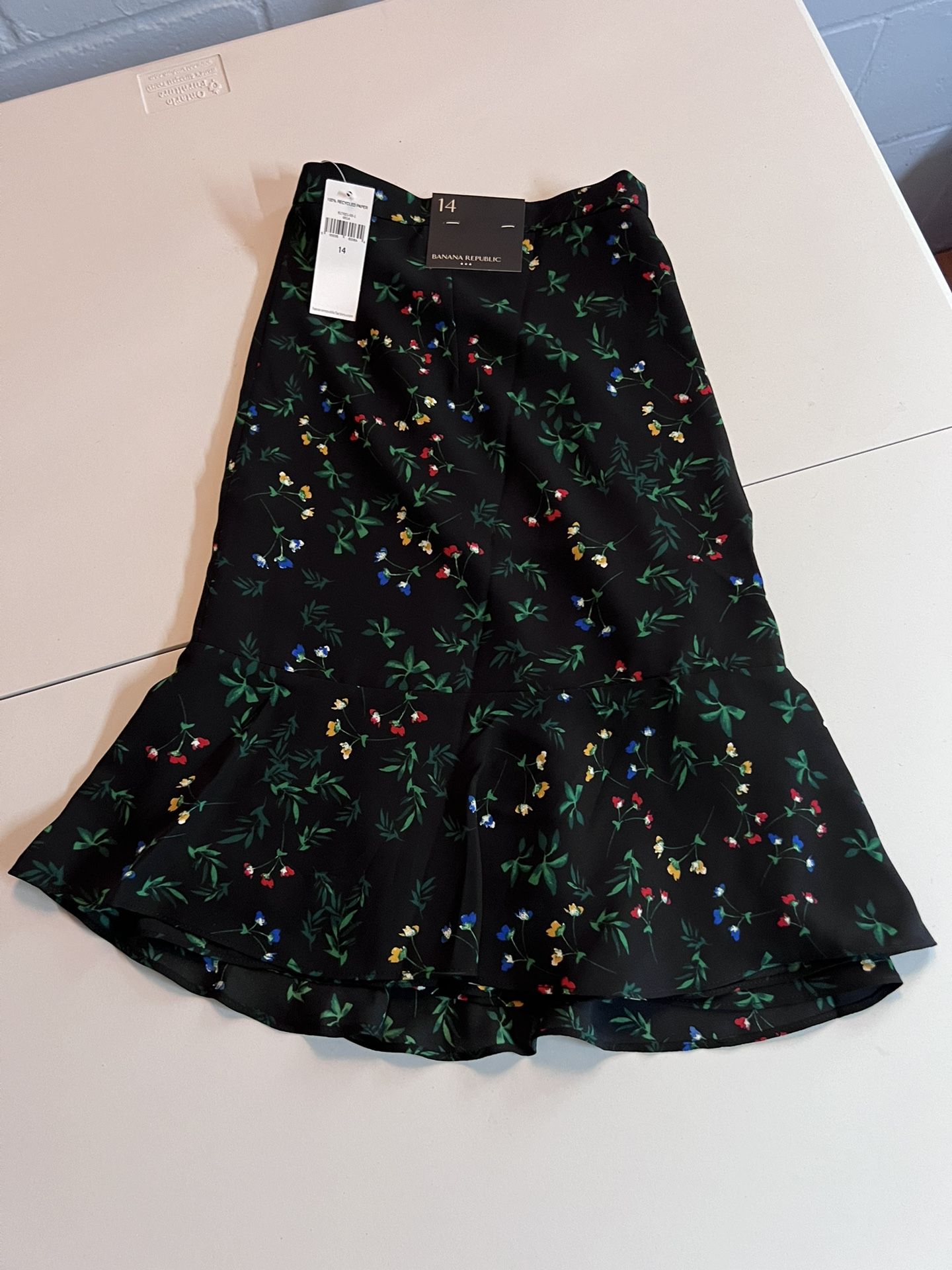 BANANA REPUBLIC FLORAL PRINT FIT & FLARE SKIRT SIZE 14