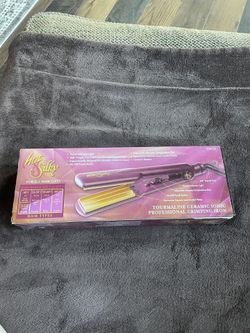 Crimping iron for hair