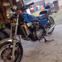 1983 Honda 750 Magna 
