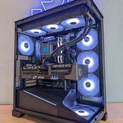 RTX 5090 // Ryzen 9 9950x3D // 32GB DDR5 // 2TB 990 Pro // WiFi 7