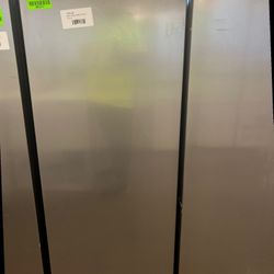 Vissani MDUFC7SS 7 cu. ft. Convertible Upright Freezer Refrigerator  OYP2