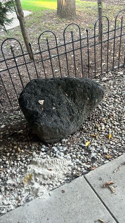 XL volcano boulder