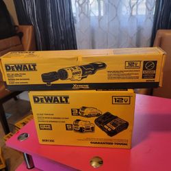 Dewalt 12v Max Xtreme 3/8 Ratchet With Battery Pack