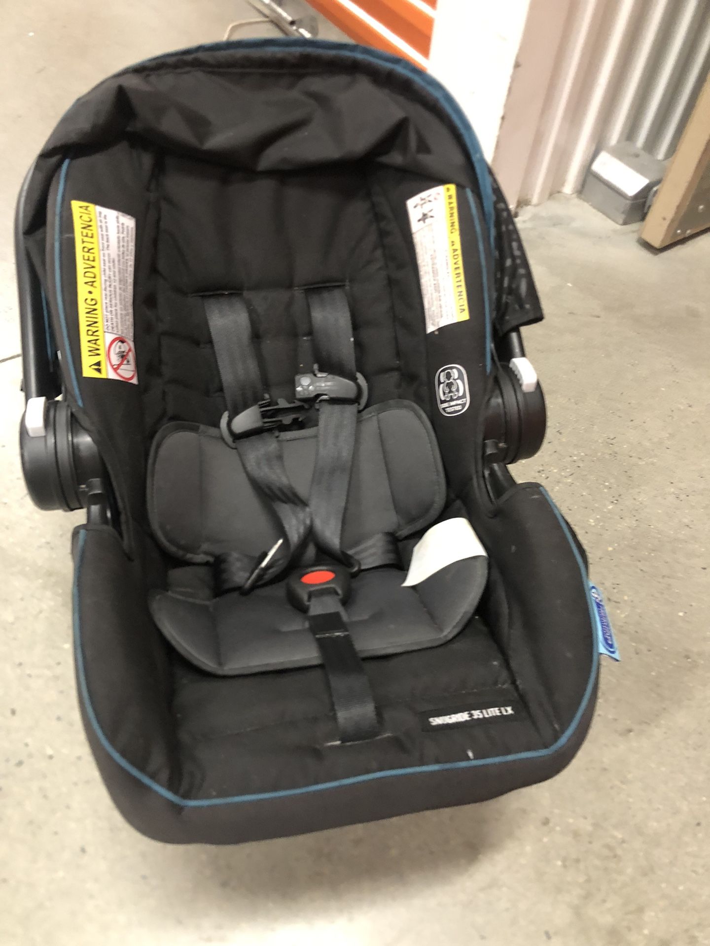 Graco Car seat With Base