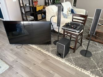 55” Roku TV And Sony Home Speaker System With 5 Disc DVD Player