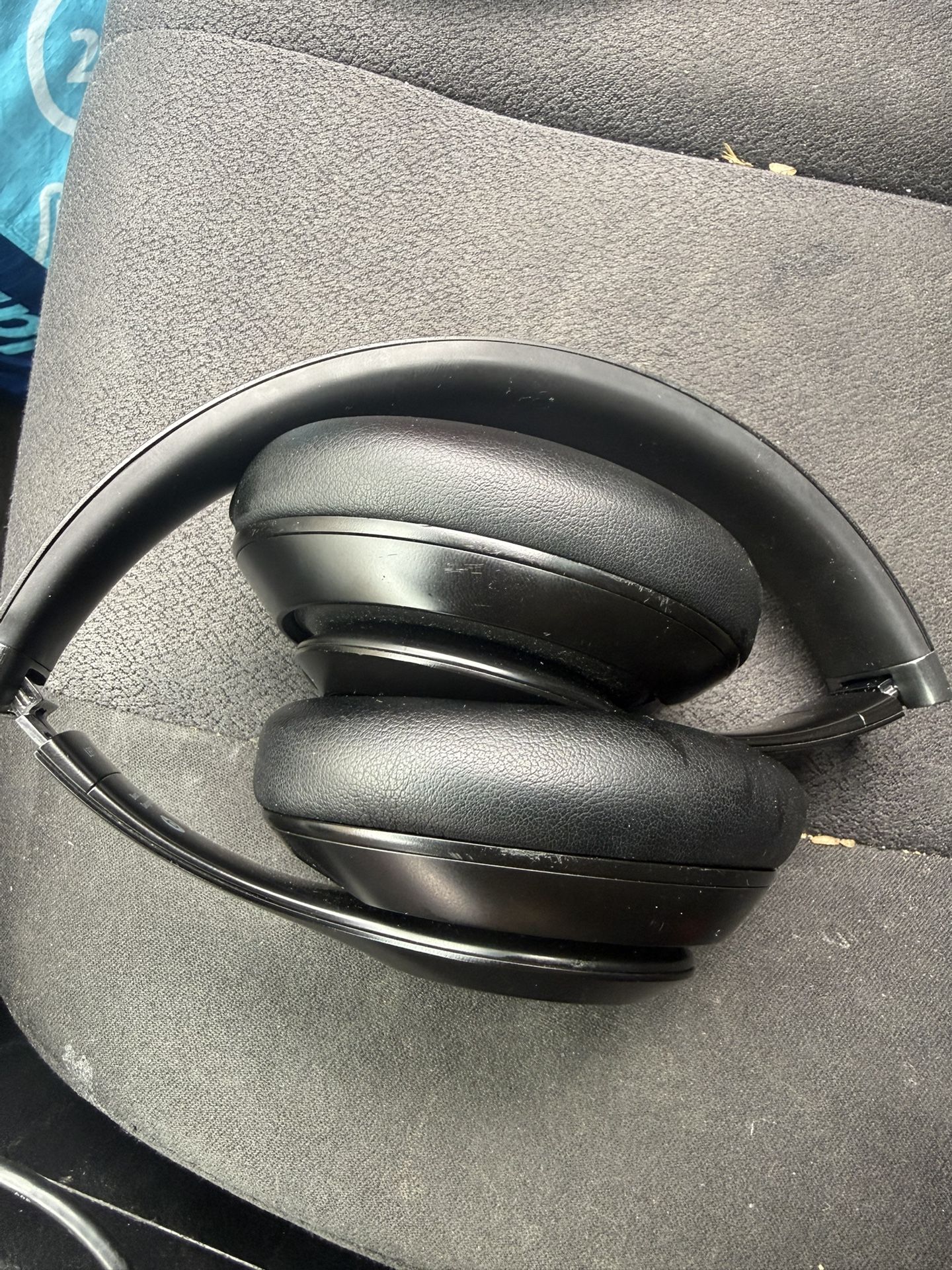 π§ FOR SALE: Beats Studio Pro Wireless Headphones πΆ