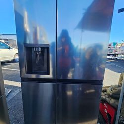 LG Side By Side Refrigerator/3 Months Of Warranty And Free Local Delivery 