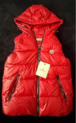Red sleeveless monclair puffer