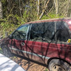 1992 Plymouth Colt Vista